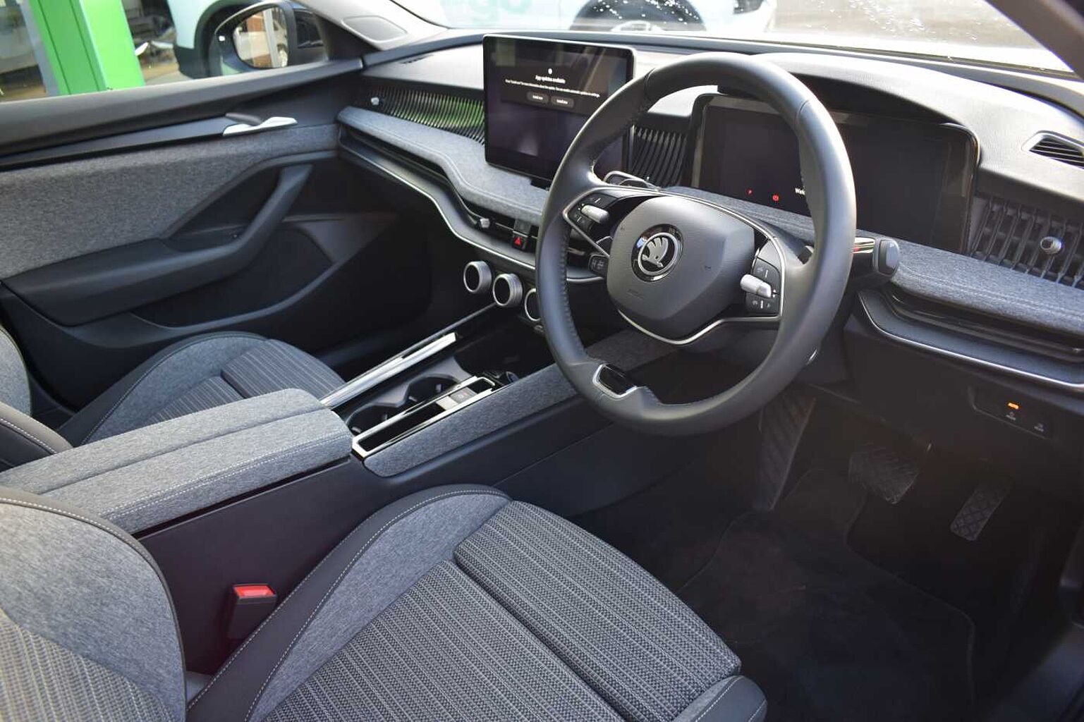 SKODA Superb 2.0 TDI 150ps SE Technology DSG 5-Dr Estate