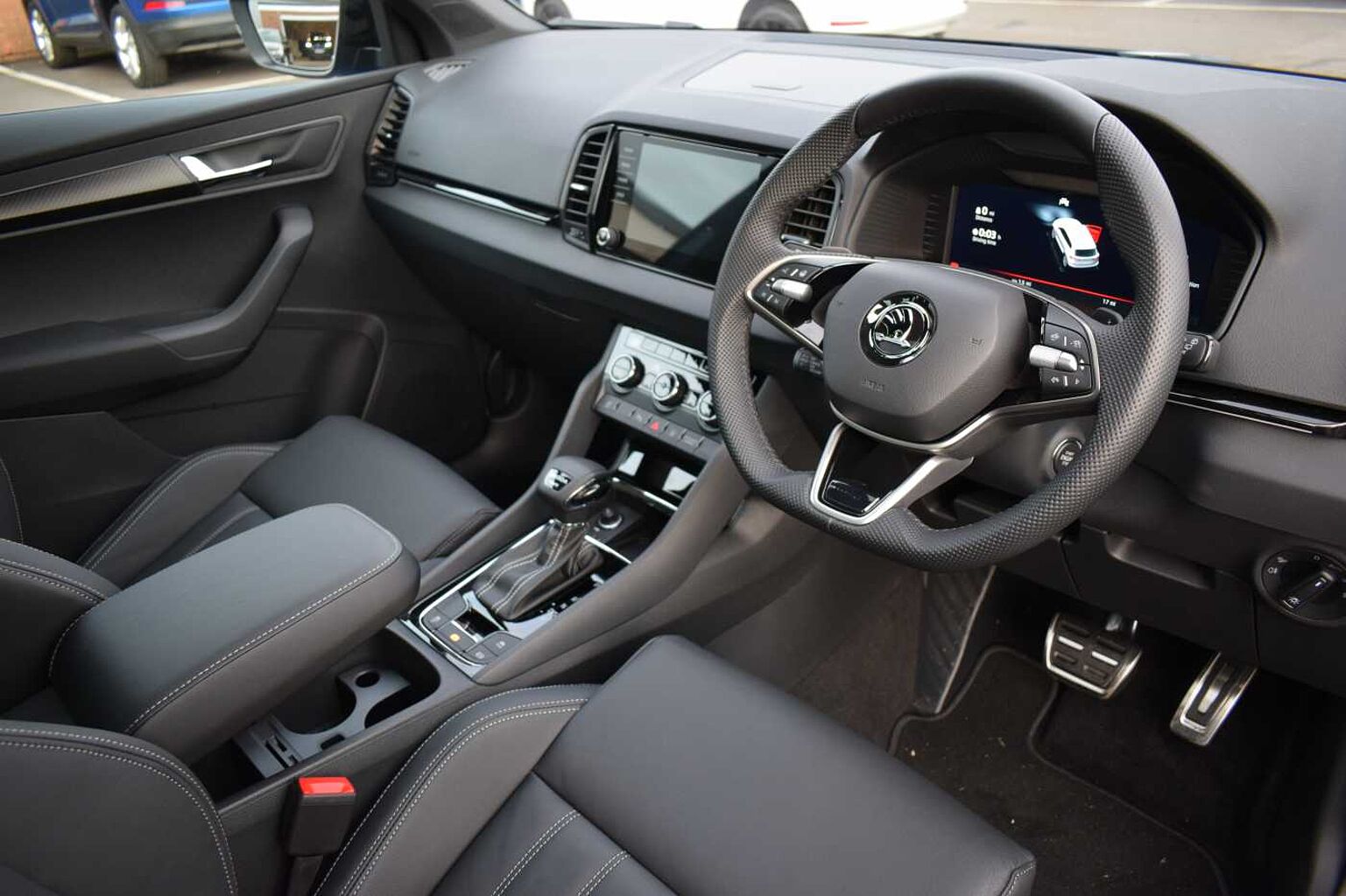 SKODA Karoq SUV 2.0 TSI (190ps) 4X4 SportLine DSG