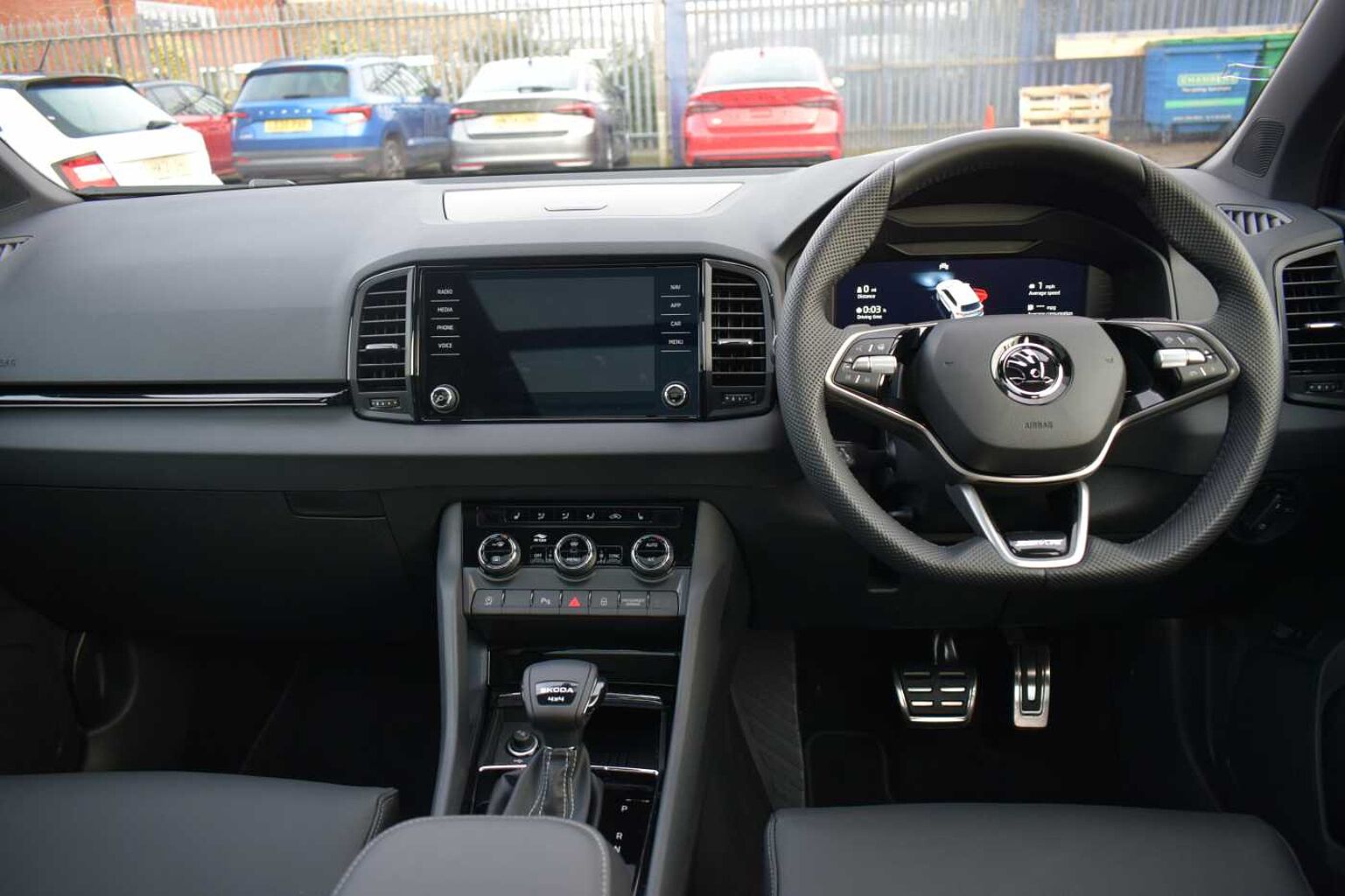 SKODA Karoq SUV 2.0 TSI (190ps) 4X4 SportLine DSG