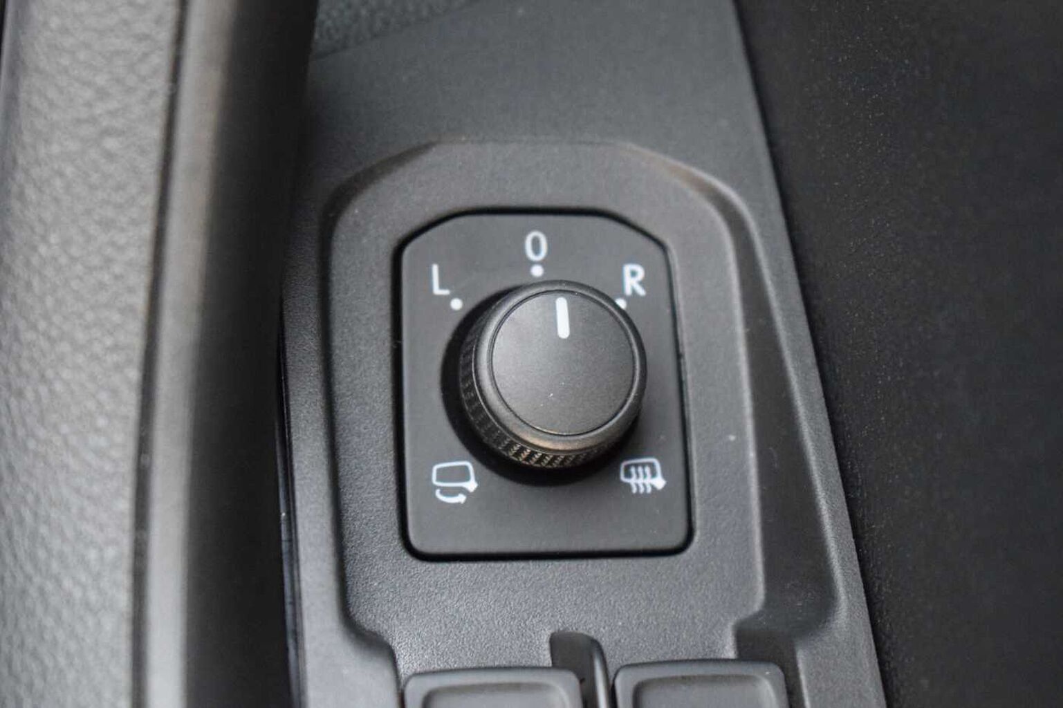 SKODA Karoq SUV 2.0 TSI (190ps) 4X4 SportLine DSG