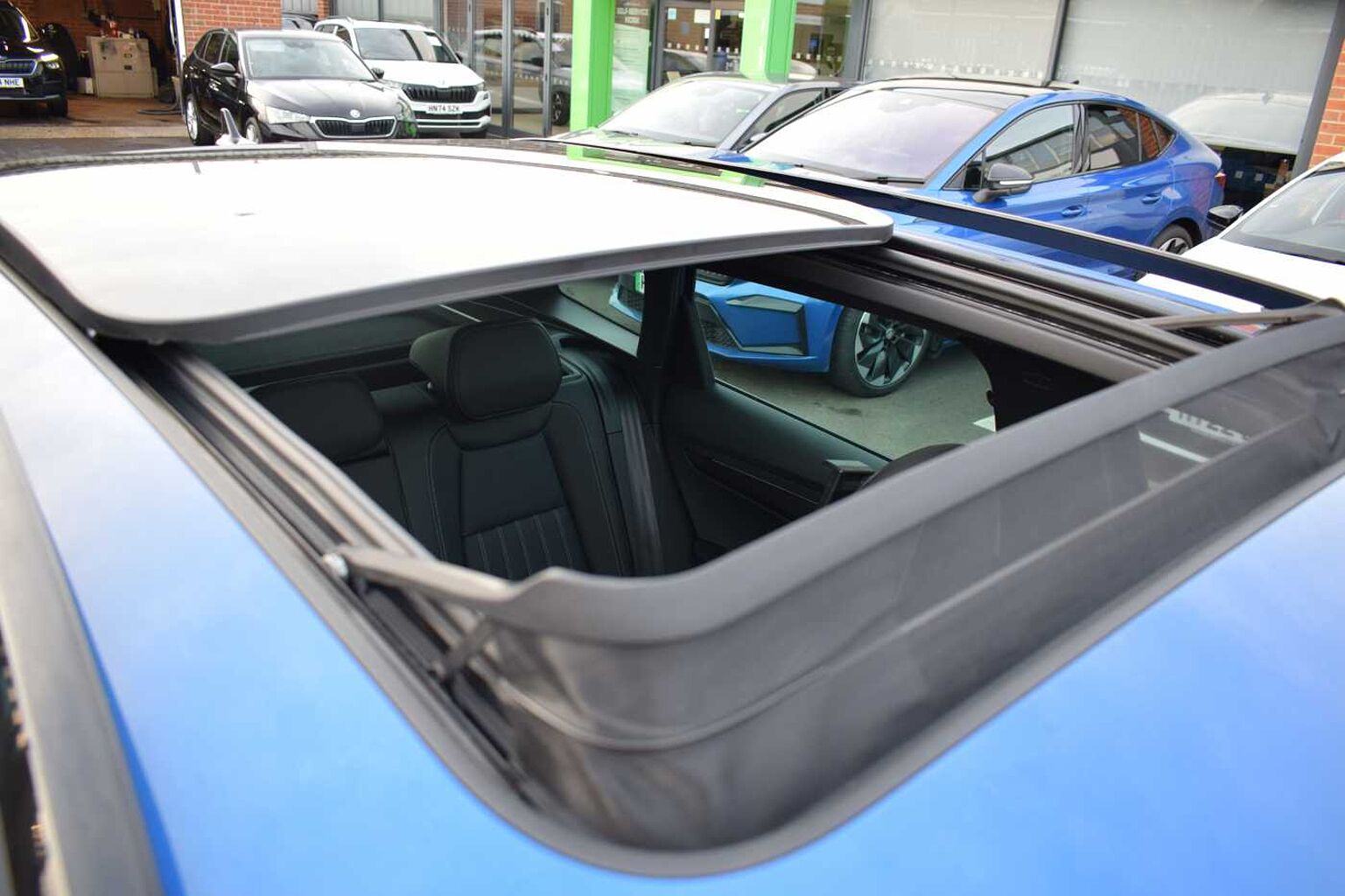SKODA Karoq SUV 2.0 TSI (190ps) 4X4 SportLine DSG