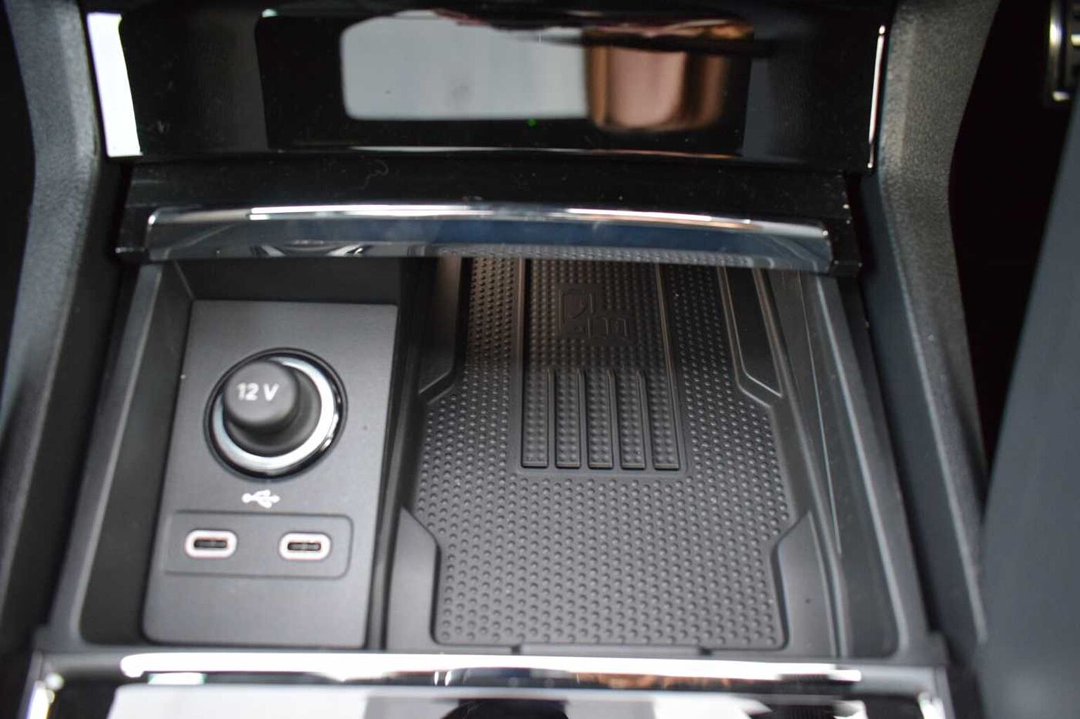 SKODA Karoq SUV 2.0 TSI (190ps) 4X4 SportLine DSG